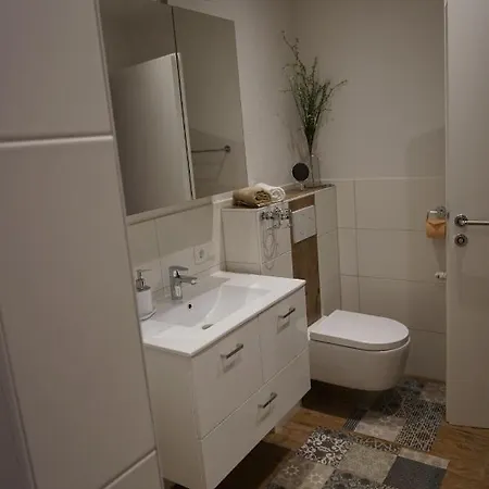 Haas Apartment *